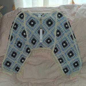 House of Harlow 1960 Cream and Blue Crochet Design